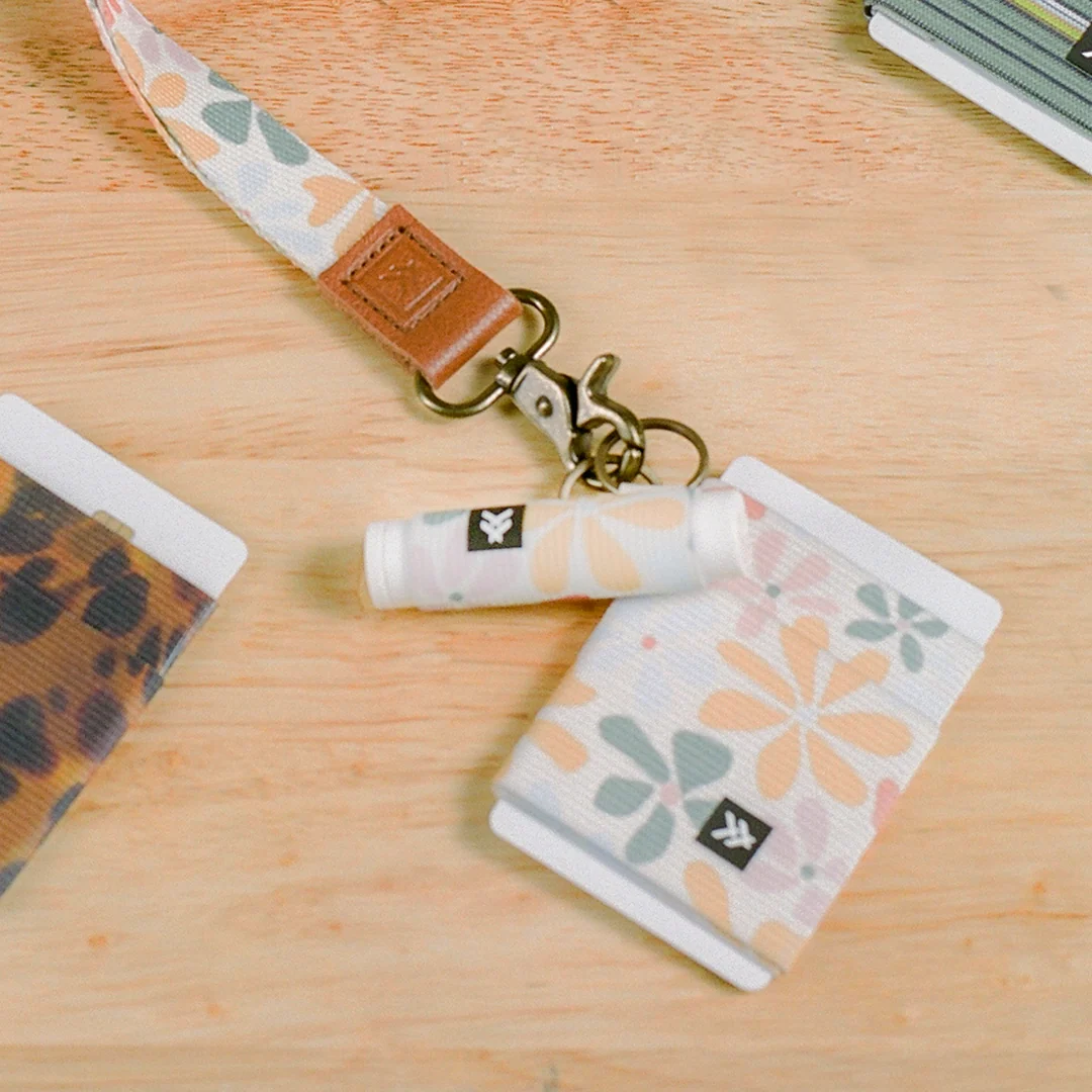 Amelia - Elastic Wallet - Image 3