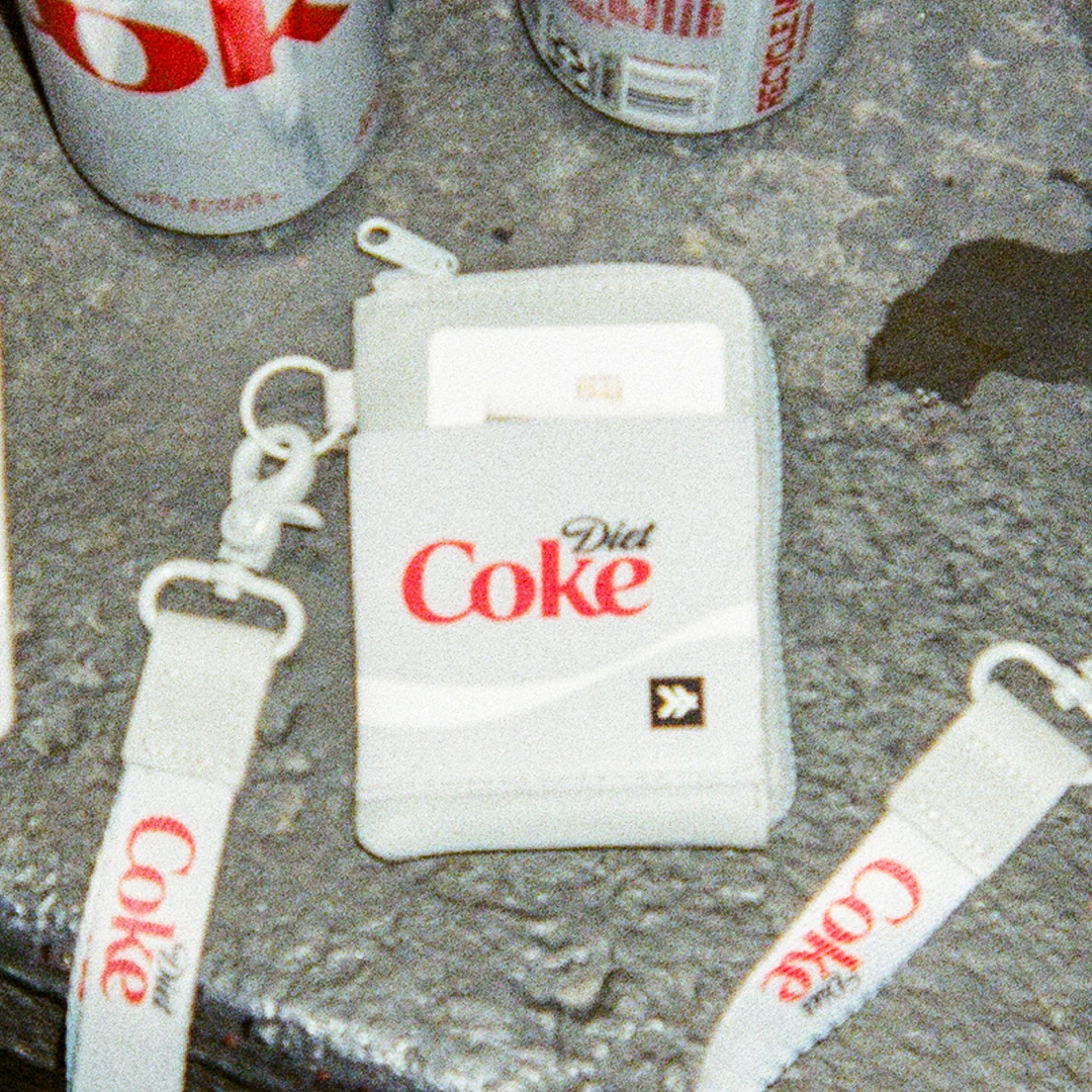 Diet Coke Logo - Leather Zip Wallet - Image 5