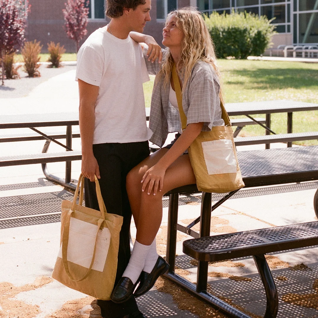 Goldie - Small Utility Tote Bag - Image 4