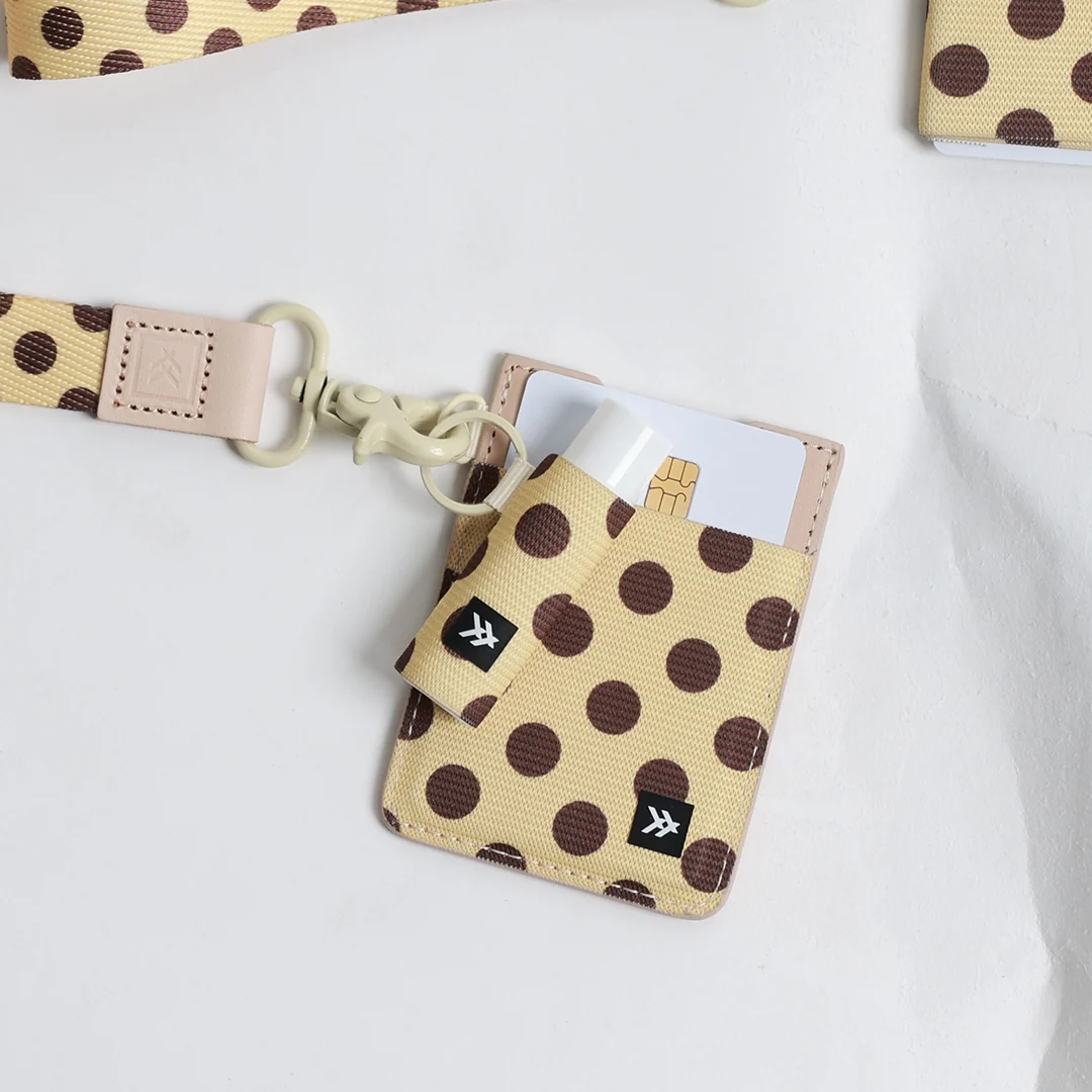 Phoebe - Vertical Leather Wallet - Image 5