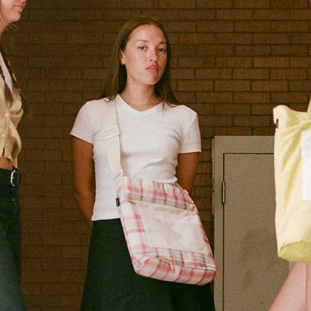 Quinn - Small Utility Tote Bag - Image 4