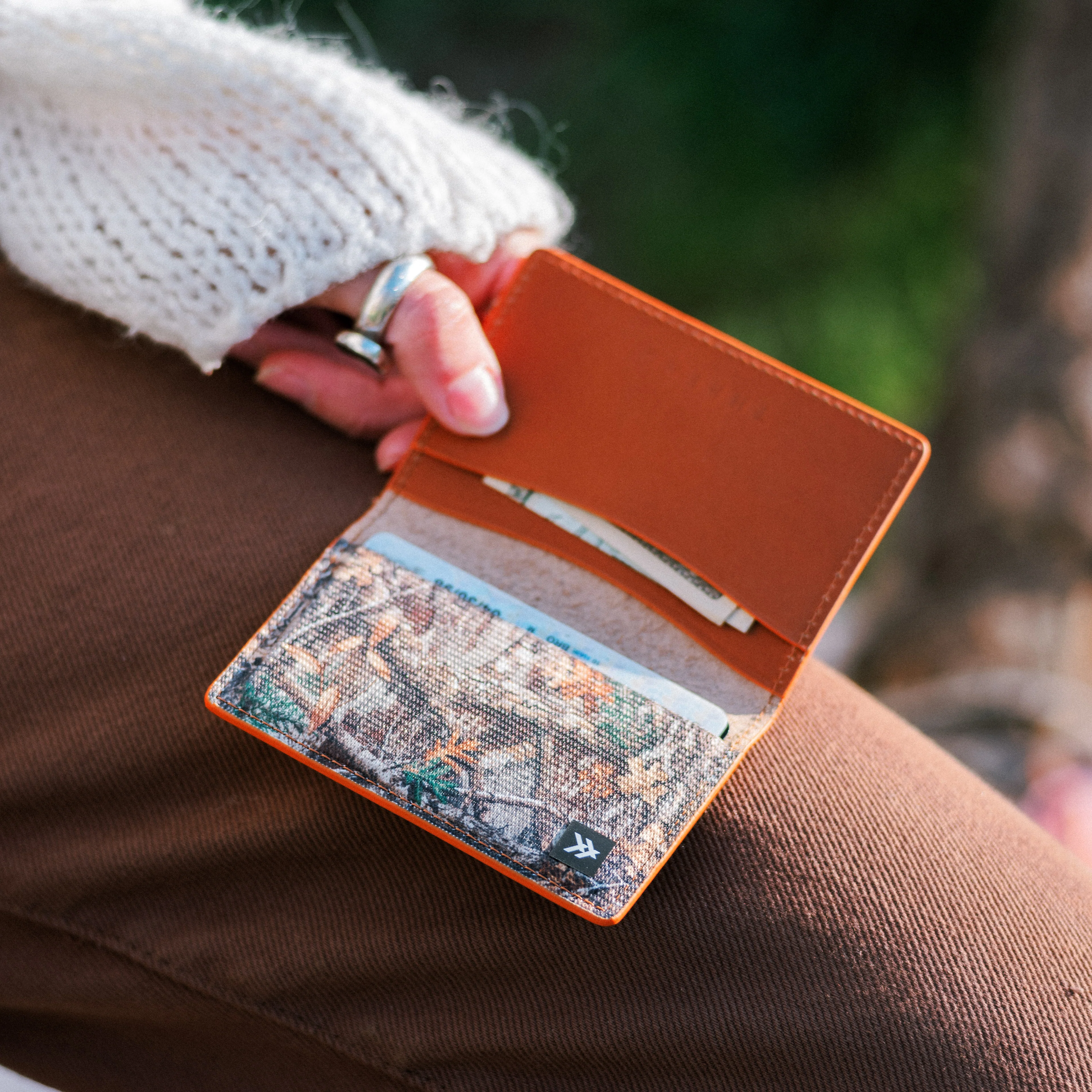 Realtree Edge - Leather Bifold Wallet - Image 5
