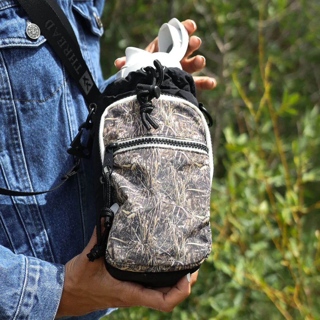 Realtree Max - Water Bottle Sling Bag - Image 5
