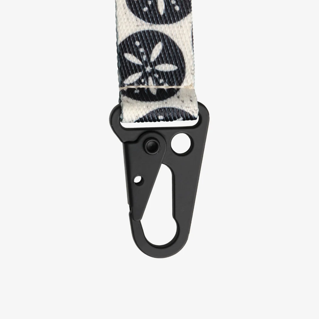 Sand Dollar Black - Keychain Clip - Image 2