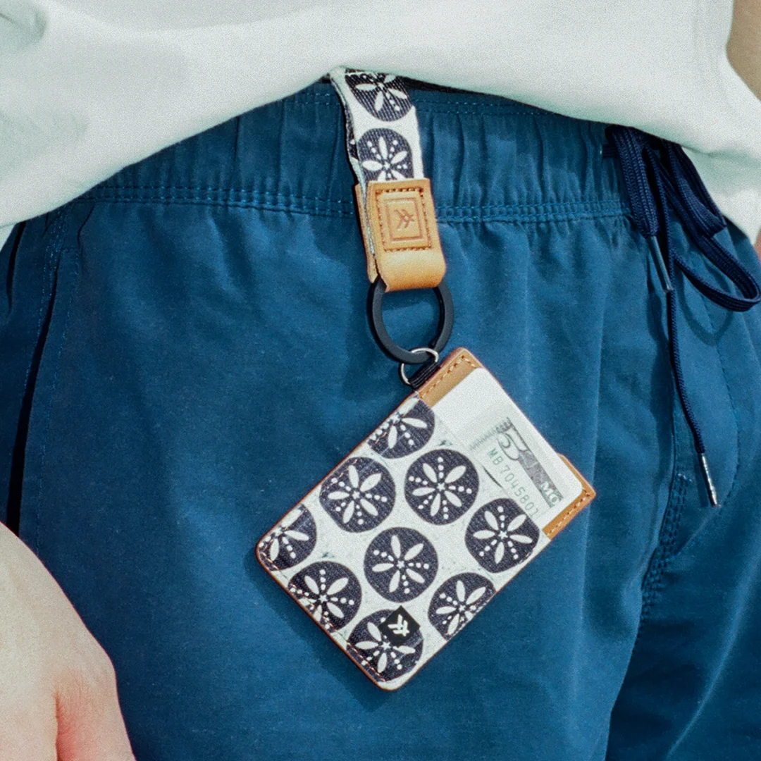 Sand Dollar Black - Keychain Clip - Image 3